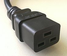 C19/C20 Stecker nach IEC 60320 &mdash; Kupplung und Einbaustecker f&uuml;r Server, USV und PDU im 19-Zoll-Rack